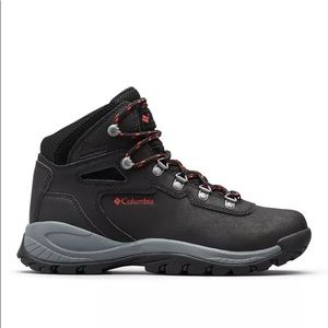 Columbia waterproof hiking boots